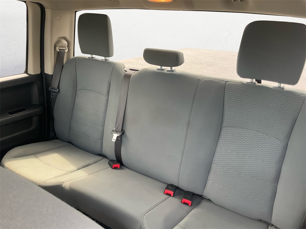 2019 Ram 1500 Classic Express photo 9