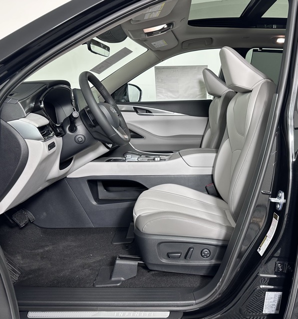 2026 Infiniti QX60 Luxe photo 11