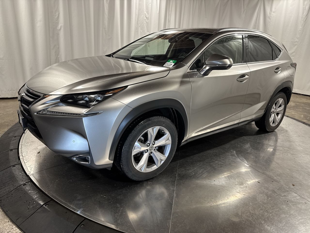 2017 Lexus NX 200t's photo