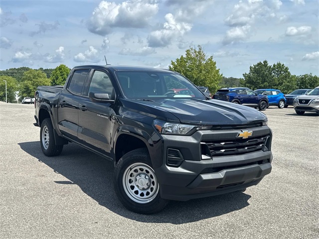 2024 Chevrolet Colorado Work Truck photo 2