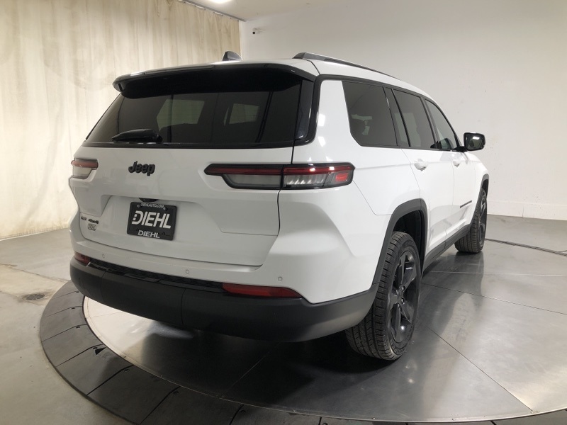 2021 Jeep Grand Cherokee Altitude Sport photo 3