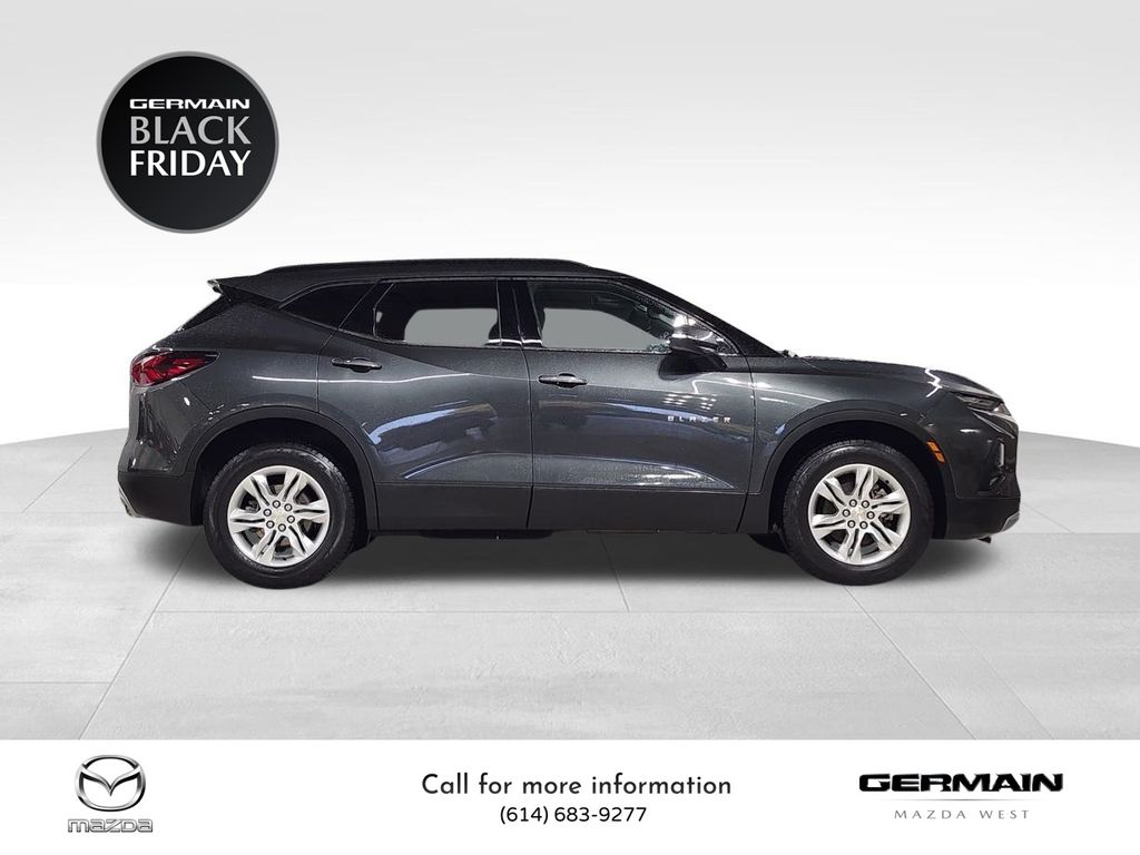 2019 Chevrolet Blazer Base photo 2