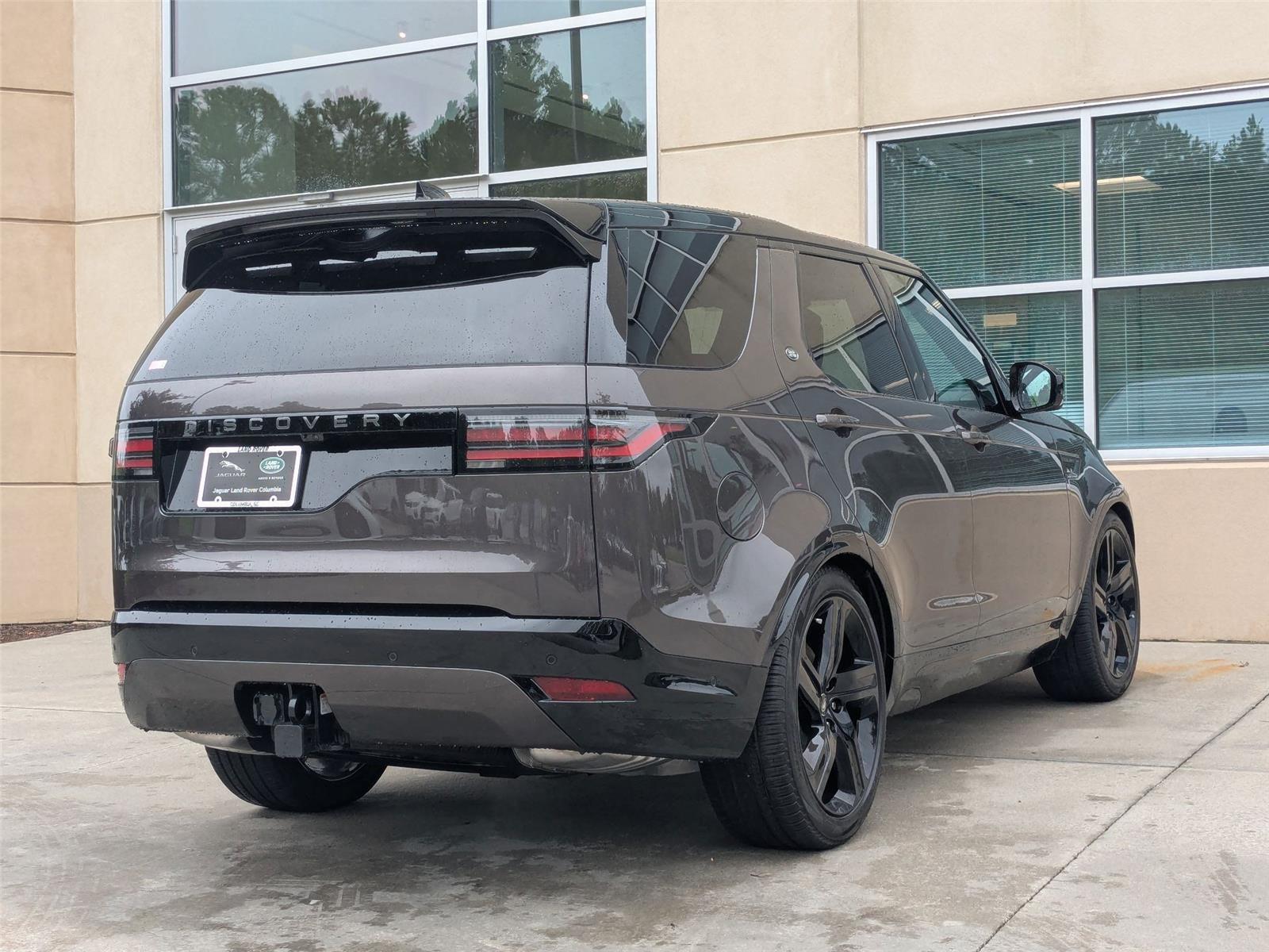 2025 Land Rover Discovery SE photo 5