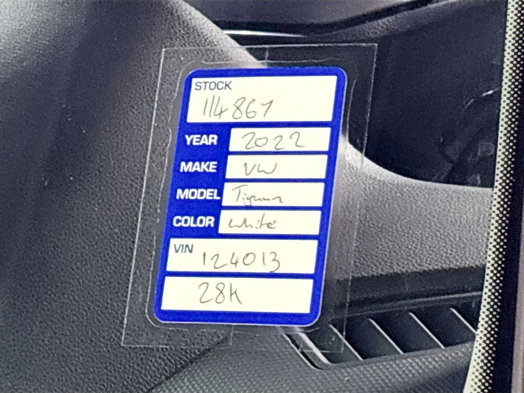 2022 Volkswagen Tiguan S photo 23