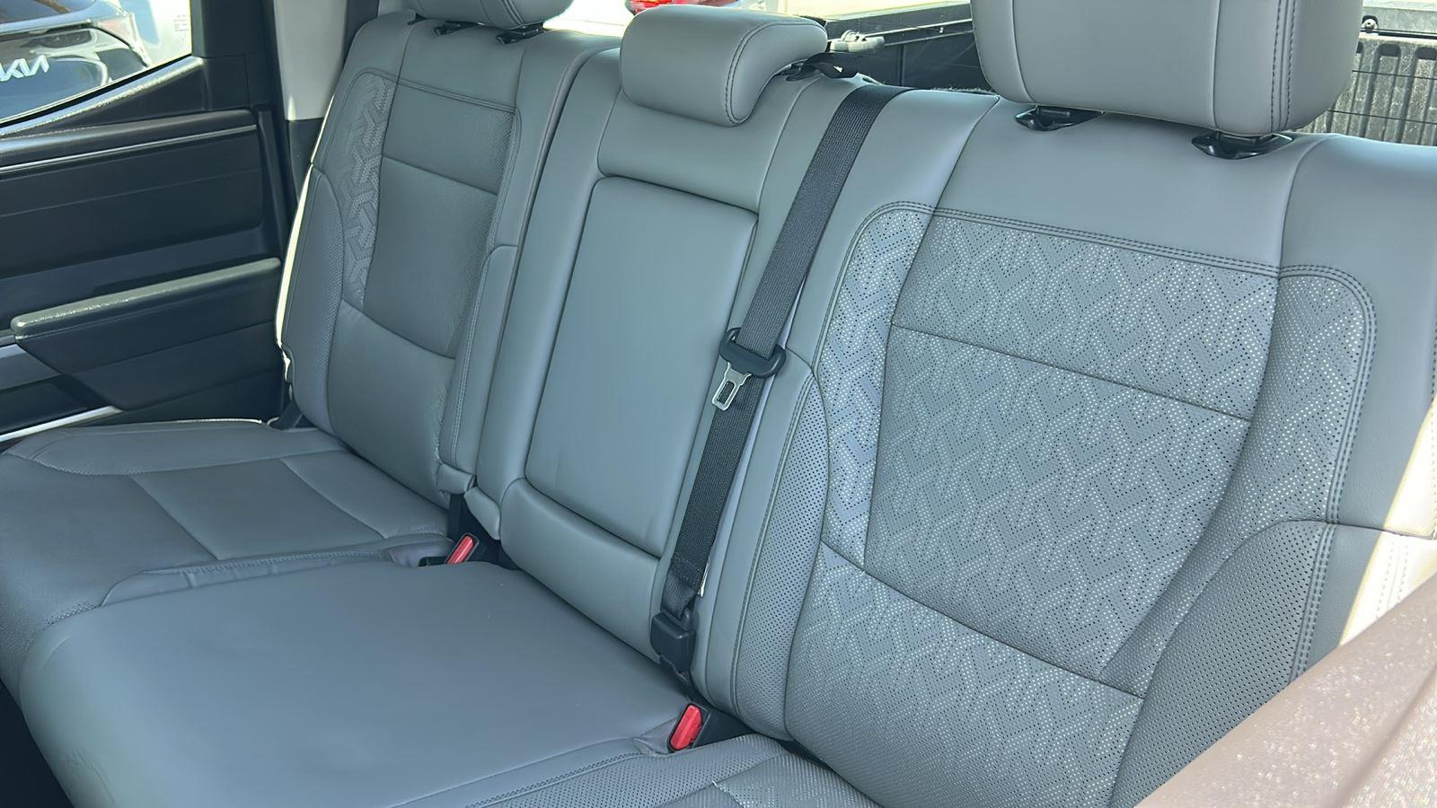 2023 Toyota Tundra SR5 CrewMax photo 15