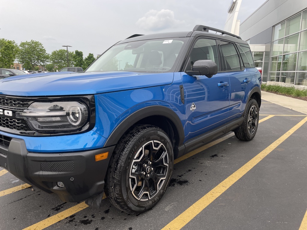 2025 Ford Bronco Sport Outer Banks photo 7