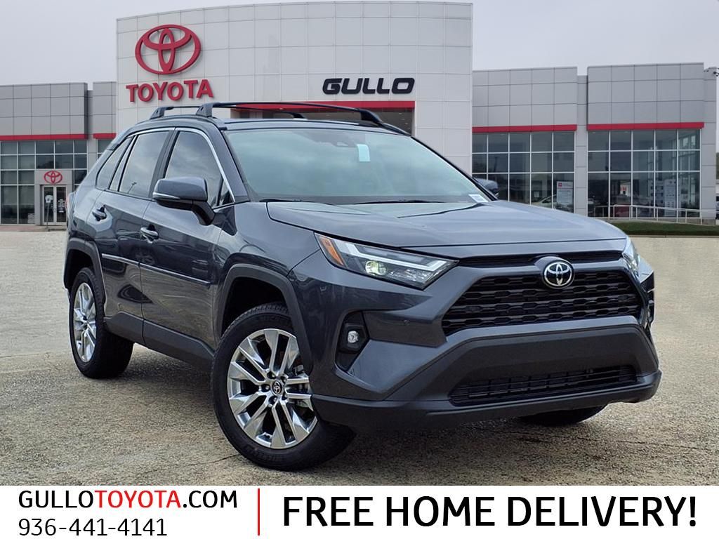 2025 Toyota RAV4 XLE Premium's photo