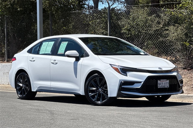 Certified 2025 Toyota Corolla SE with VIN 5YFS4MCE2SP217912 for sale in Northfield, Minnesota