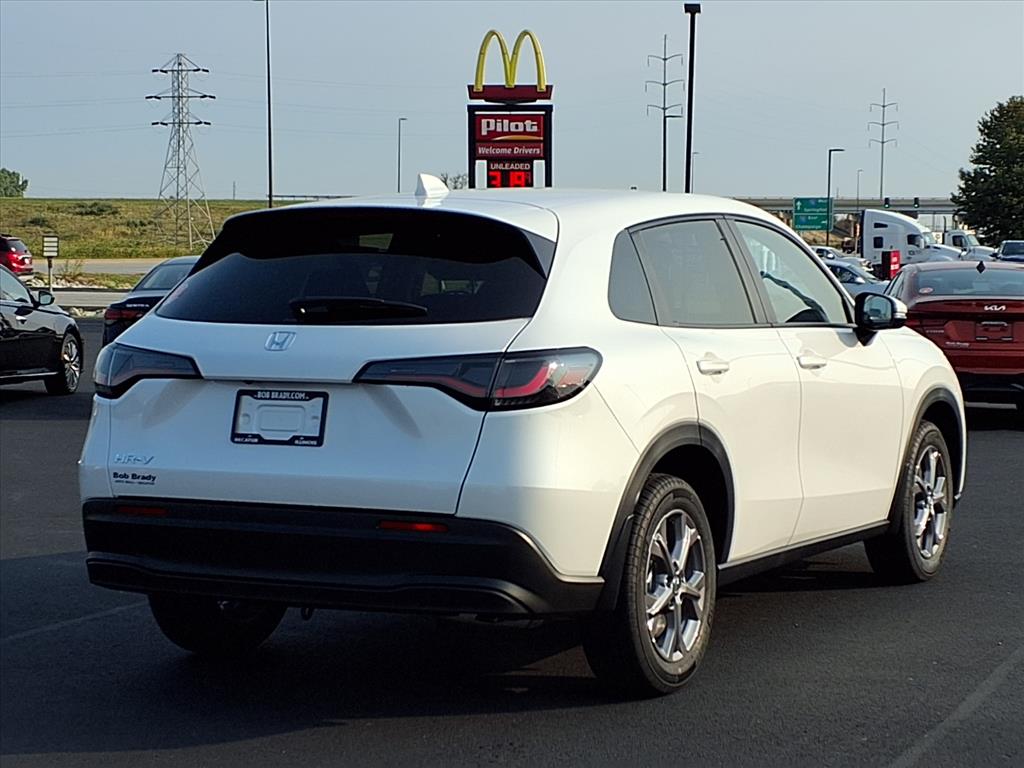 2026 Honda HR-V LX photo 11