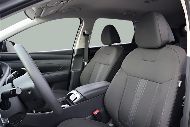 2025 Hyundai Tucson SEL photo 3