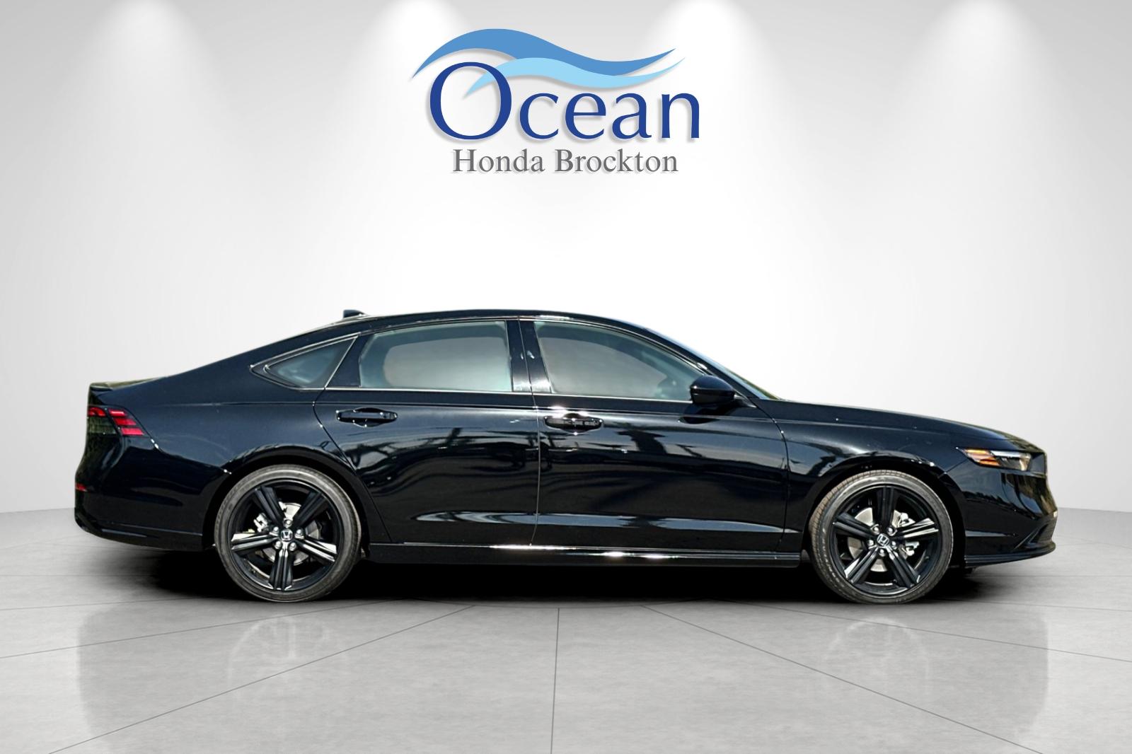 2025 Honda Accord Hybrid Sport-L photo 5