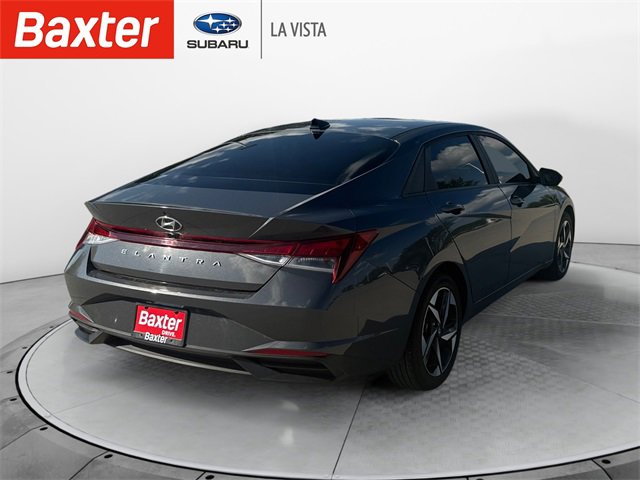 2023 Hyundai Elantra SEL photo 5
