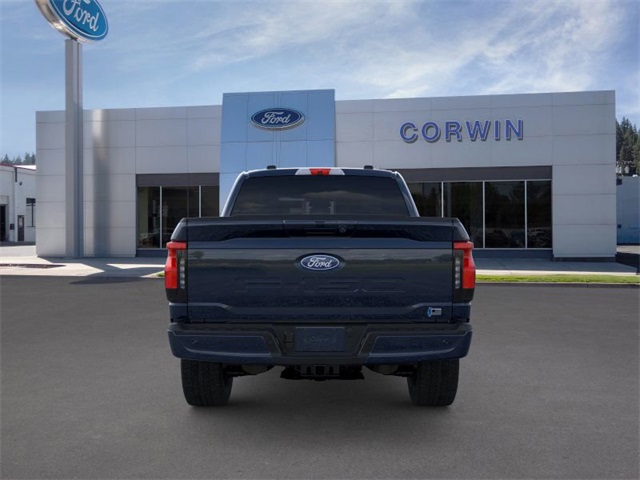 2025 Ford F-150 Lightning photo 4
