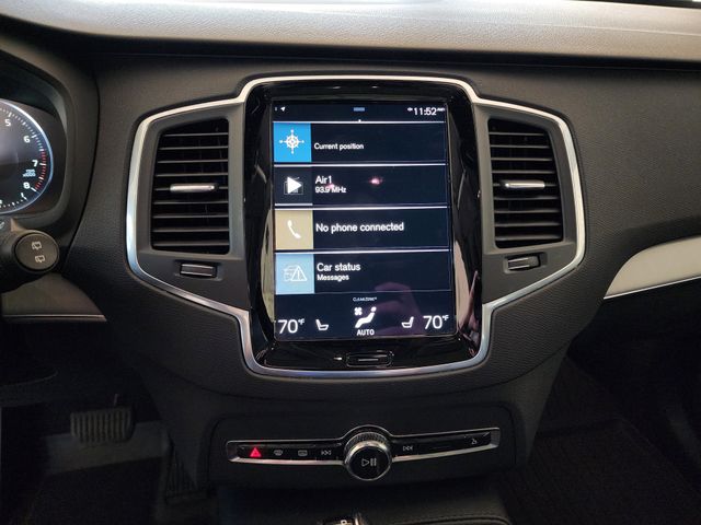 2022 Volvo XC90 T5 Momentum photo 4