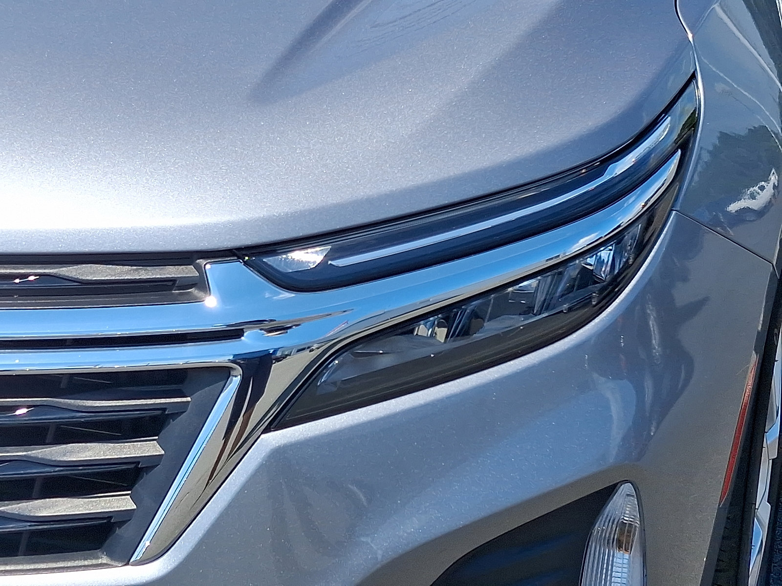 2024 Chevrolet Equinox LT photo 8