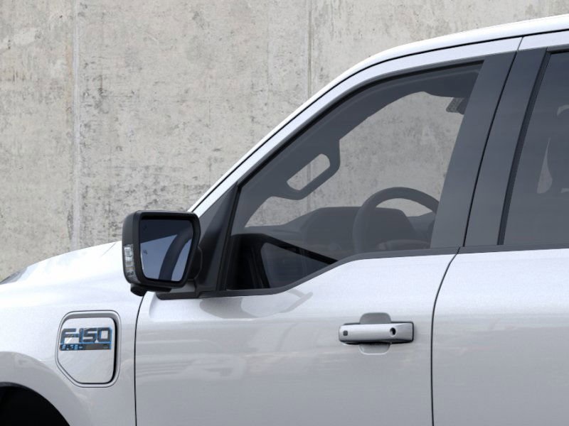 2025 Ford F-150 Lightning photo 14