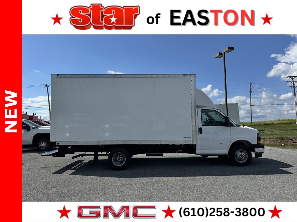 2024 Gmc Savana Cutaway 3500 photo 3
