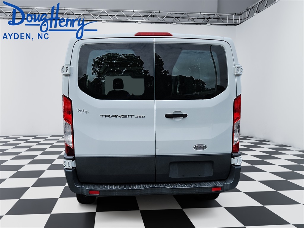2015 Ford Transit Cargo Van photo 4