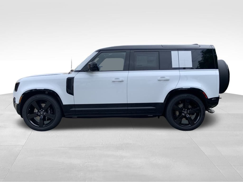 2025 Land Rover Defender 110 V8 photo 5