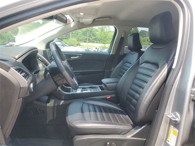 2022 Ford Edge SEL photo 15
