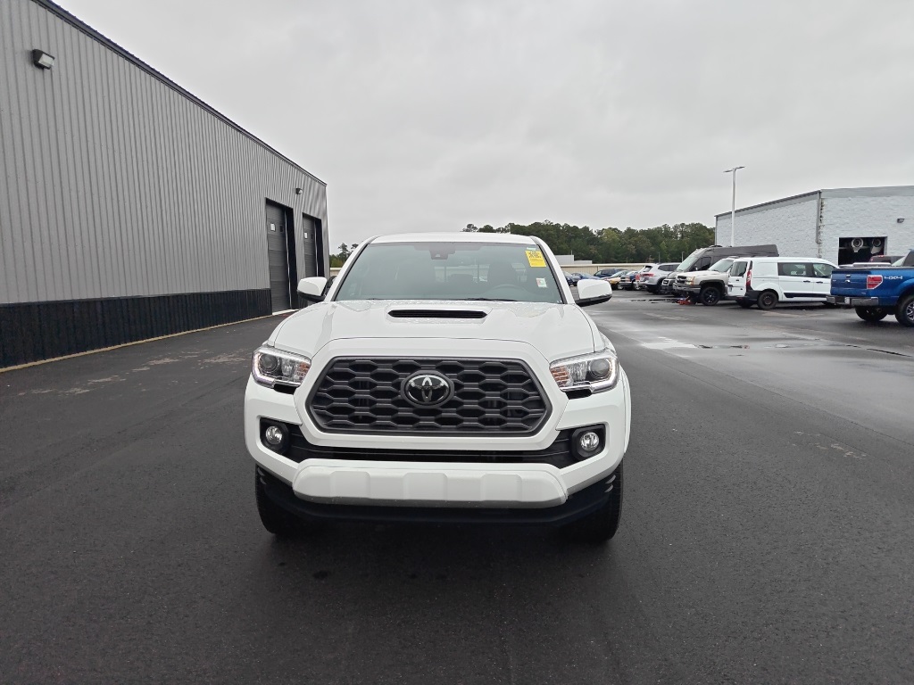 2023 Toyota Tacoma TRD Sport photo 2