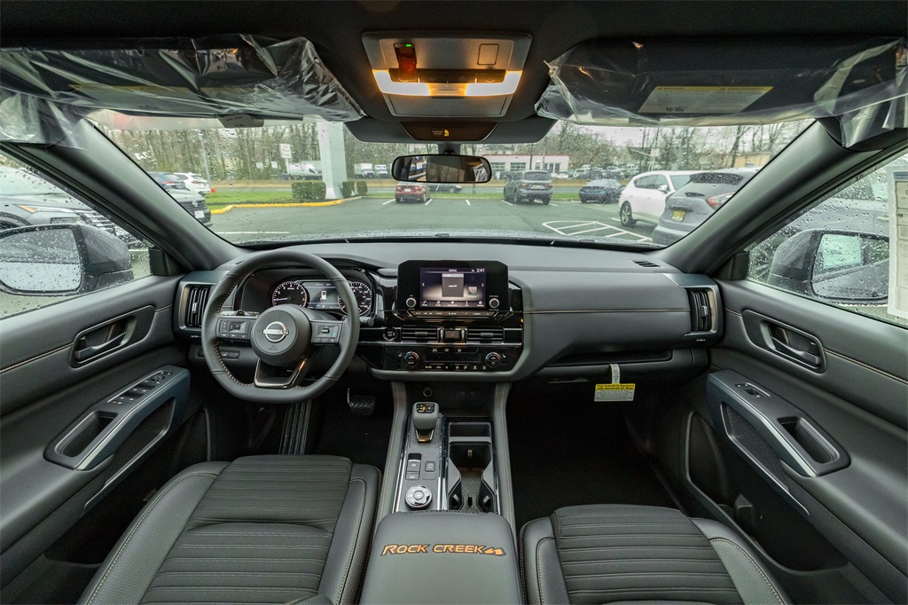 2025 Nissan Pathfinder Rock Creek photo 12