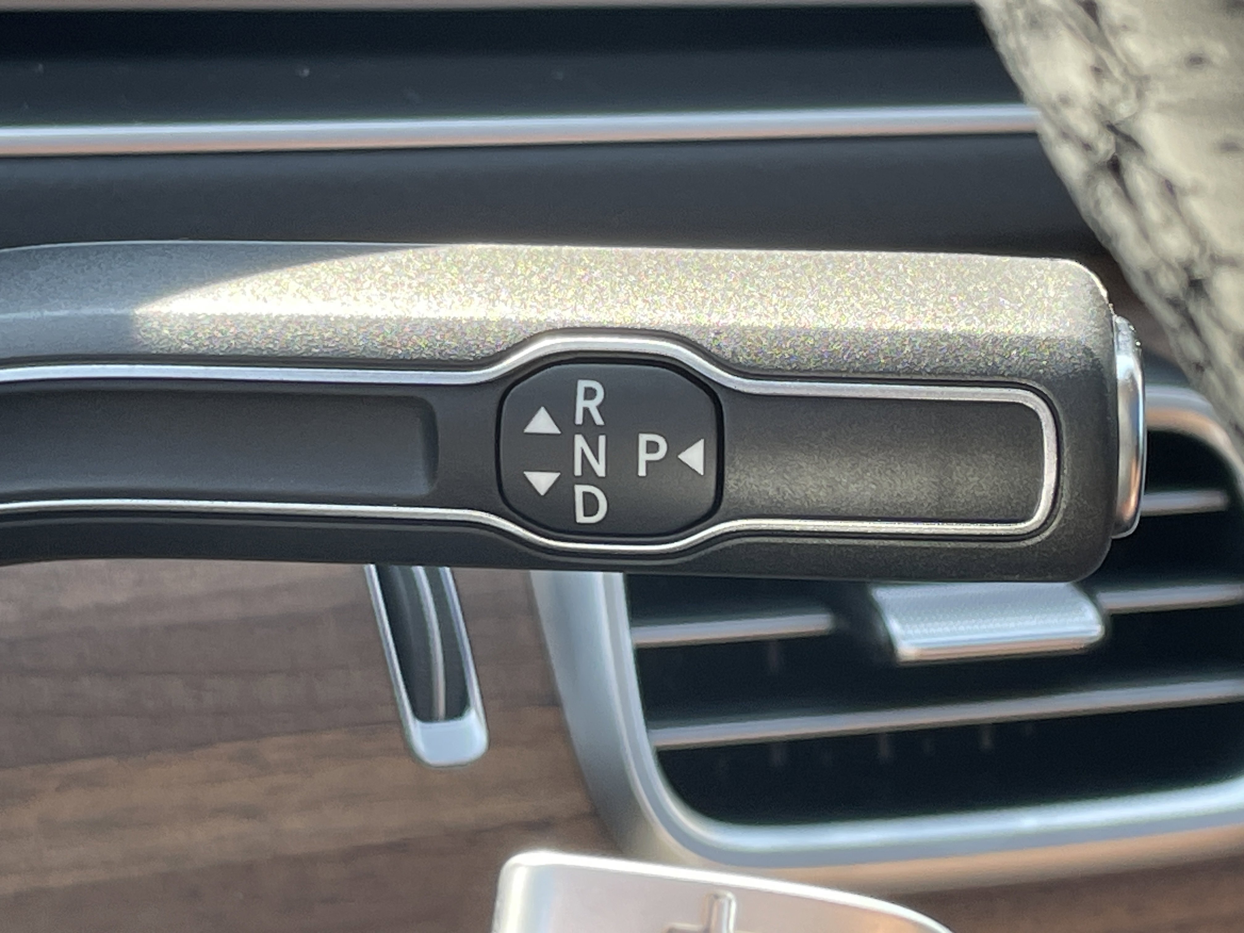 2026 Mercedes Benz GLS 450 4MATIC photo 4