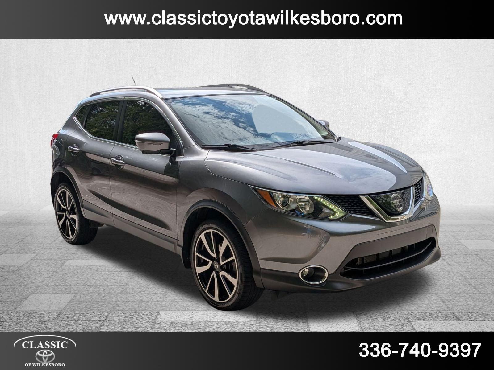 2018 Nissan Rogue Sport SL photo 2