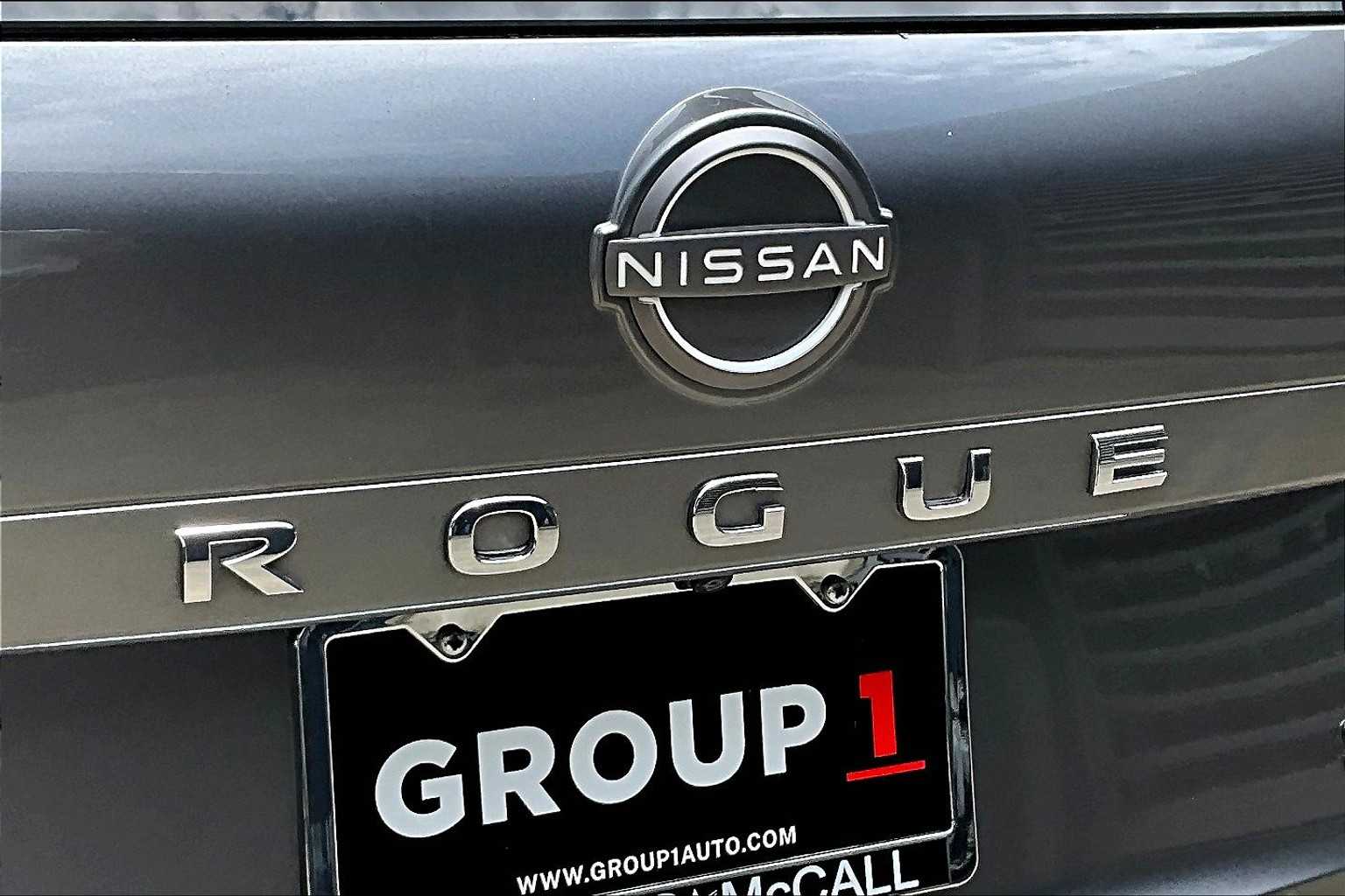 2023 Nissan Rogue SV photo 28