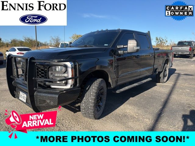 2024 Ford F-350 Super Duty XL's photo