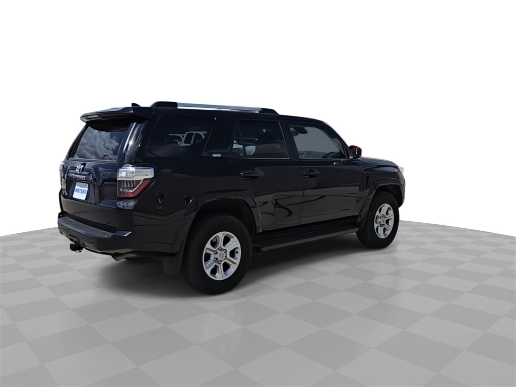 2024 Toyota 4Runner SR5 4WD photo 8