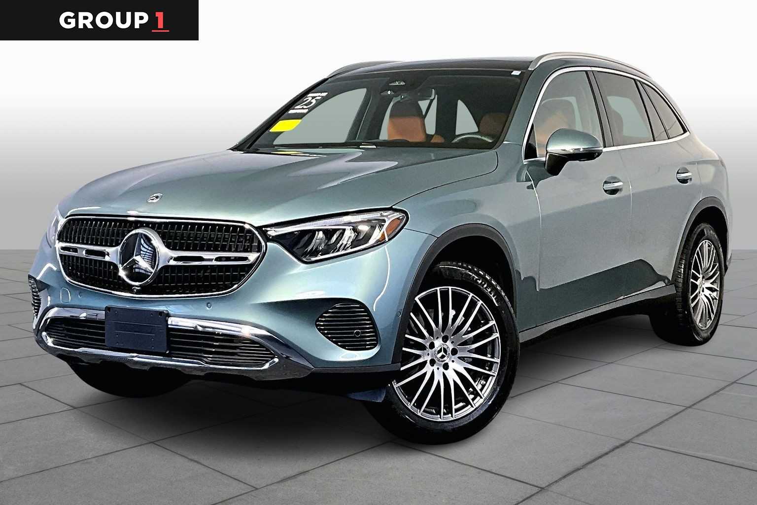 2025 Mercedes-Benz GLC Base's photo