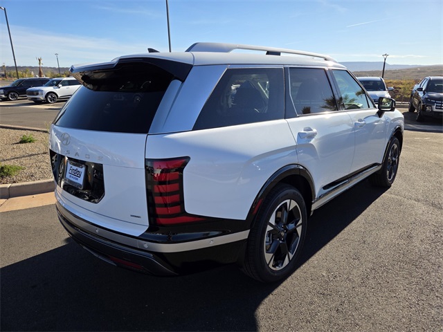2026 Hyundai Palisade Limited photo 2