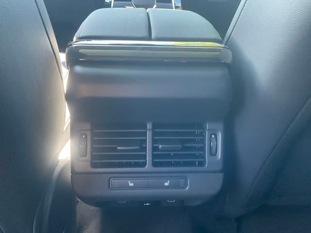 2026 Land Rover Range Rover Evoque Dynamic SE photo 15