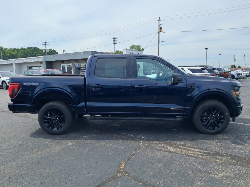 2025 Ford F-150 XLT photo 3