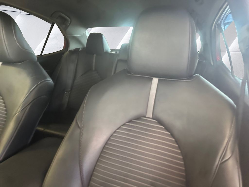 2023 Toyota Camry SE photo 8