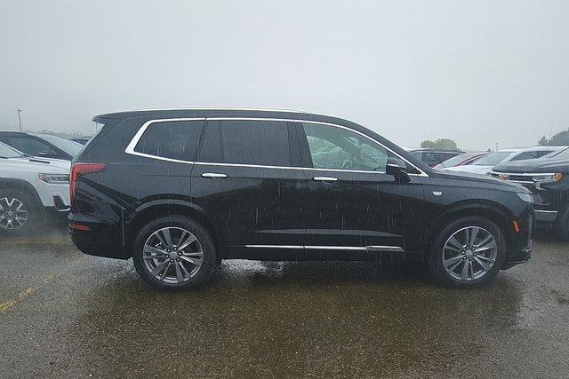 Used 2025 Cadillac XT6 Premium Luxury with VIN 1GYKPDRSXSZ121059 for sale in Fairmont, Minnesota