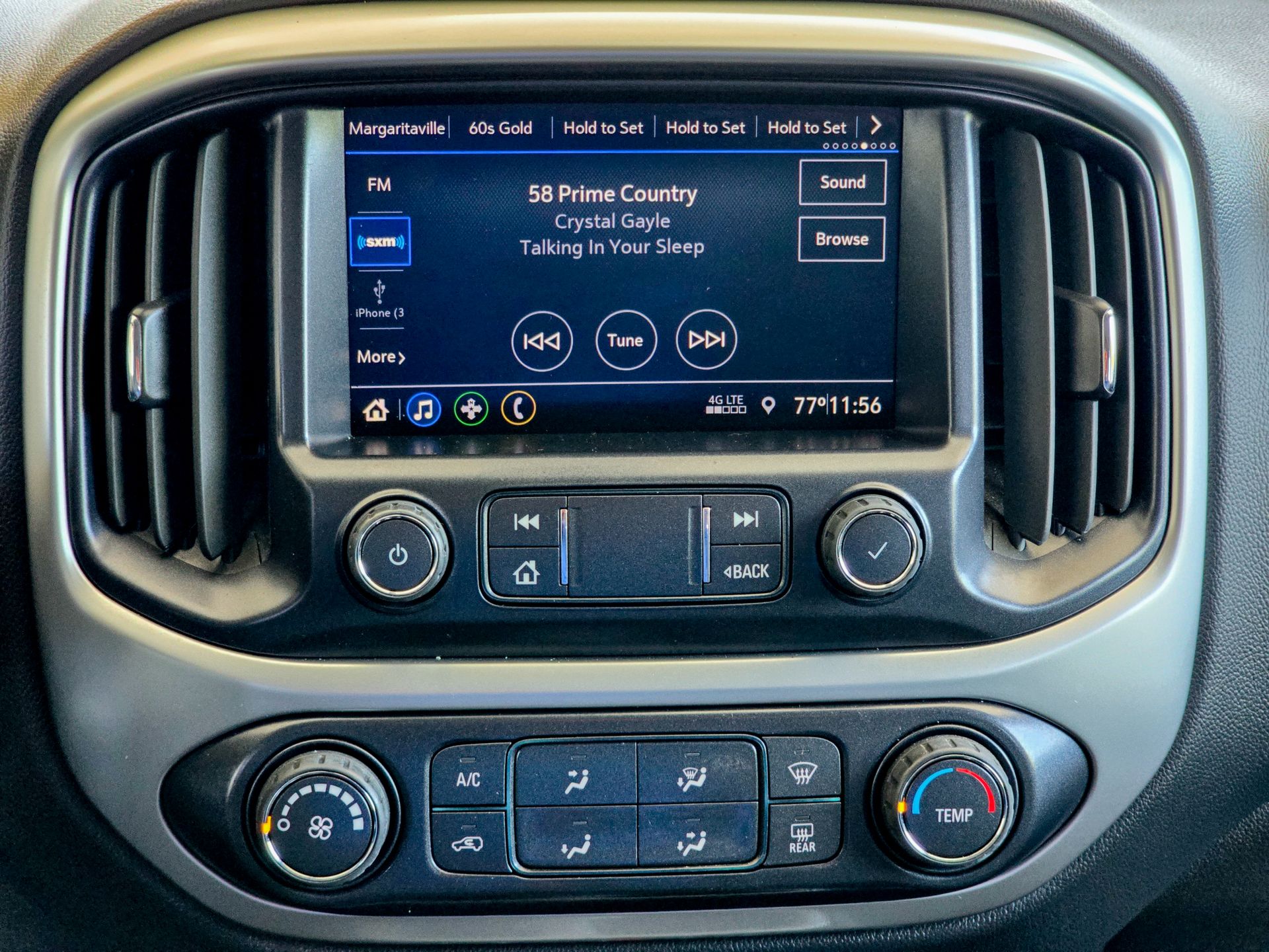 2022 Chevrolet Colorado LT photo 28