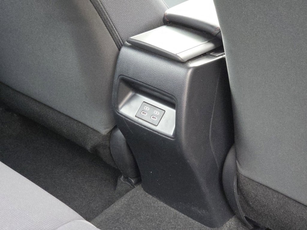 2023 Toyota Corolla SE photo 24