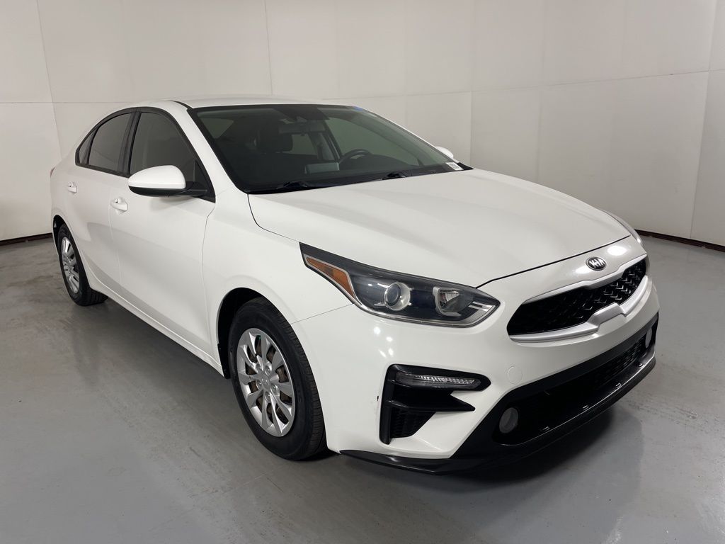 2020 Kia Forte FE photo 2