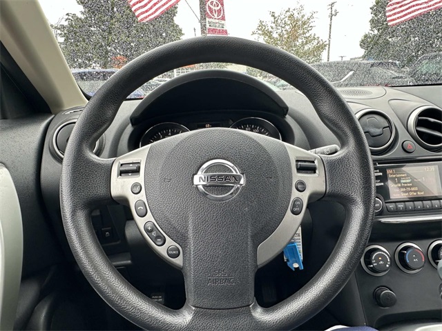 2015 Nissan Rogue Select S photo 16