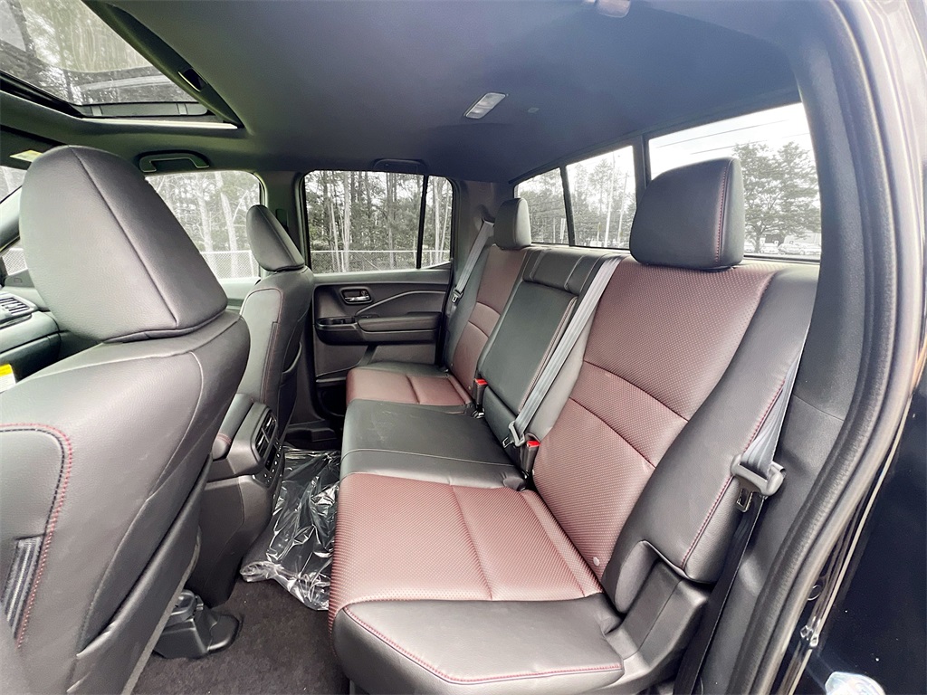 2025 Honda Ridgeline Black Edition photo 11