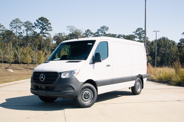 2025 Mercedes-Benz Sprinter Cargo Van Base's photo