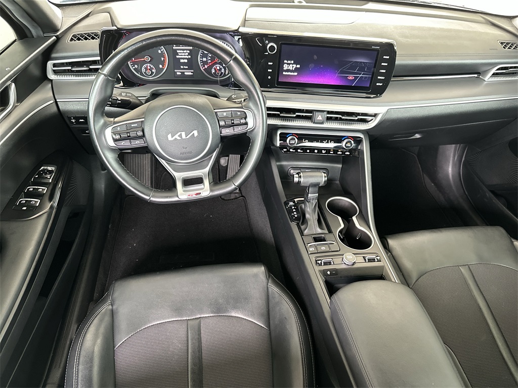 2022 Kia K5 GT-Line photo 14