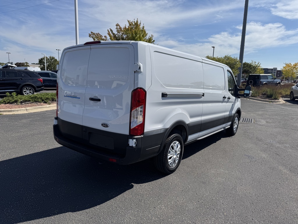 2025 Ford Transit photo 3