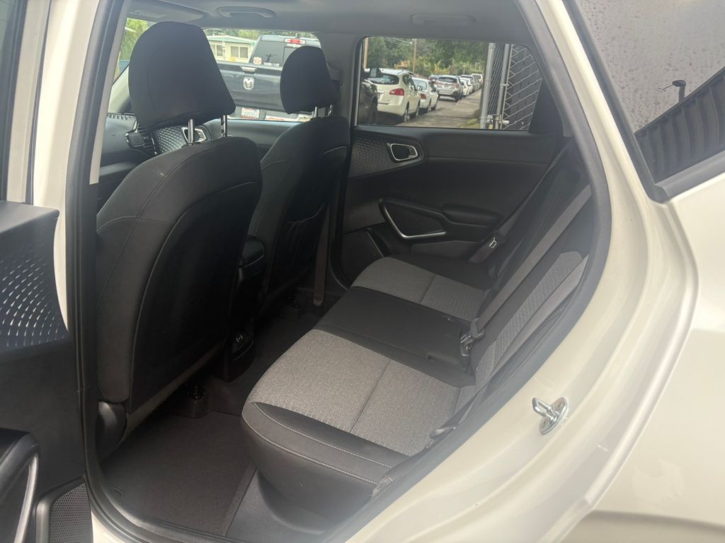 2023 Kia Soul EX photo 21