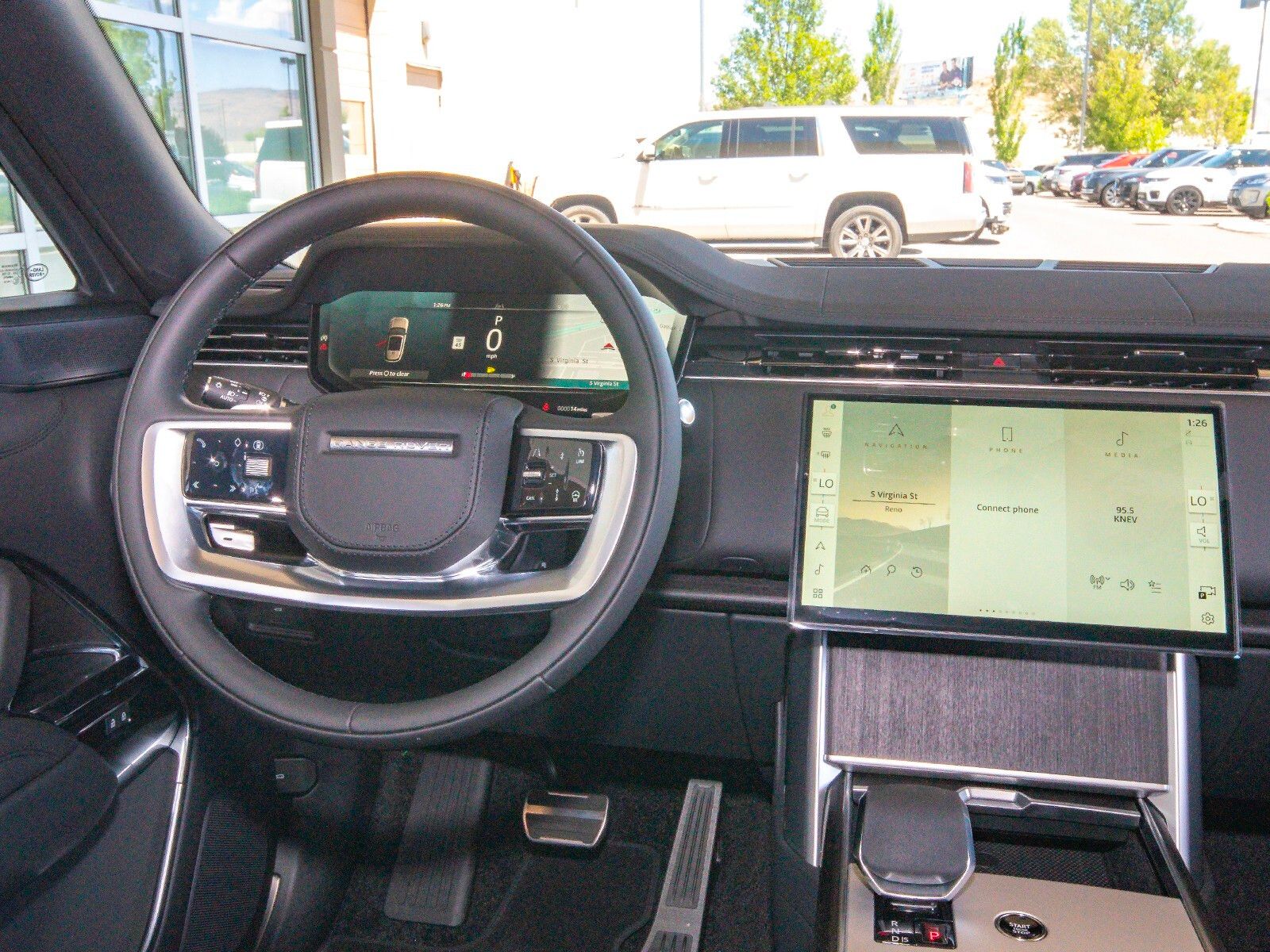 2025 Land Rover Range Rover SE photo 32