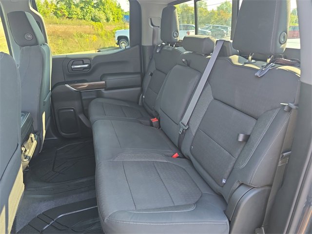 2019 Chevrolet Silverado 1500 RST photo 12