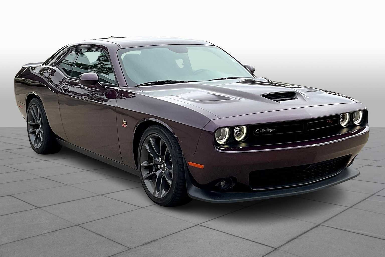 2022 Dodge Challenger R/T Scat Pack photo 2