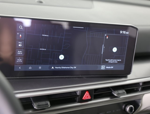 2025 Kia Sorento S photo 17